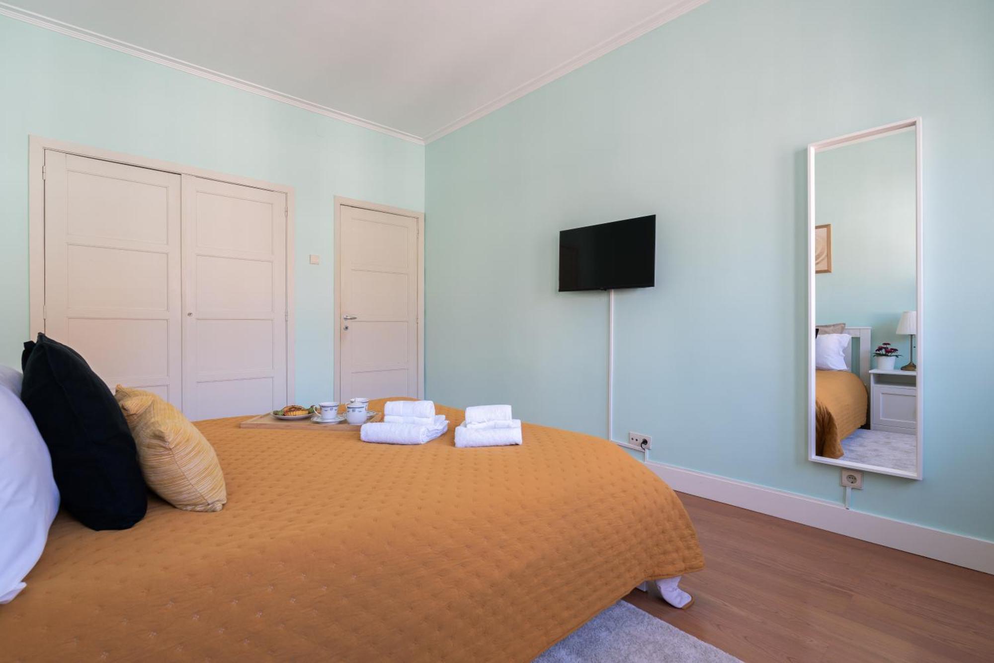 Host Wise - Colorful Bright Flat With Balcony Apartment Porto Phòng bức ảnh